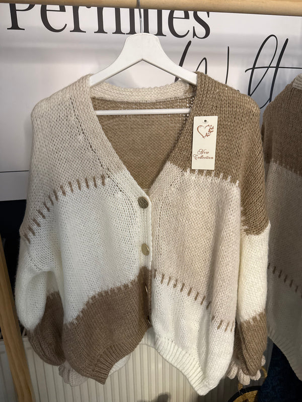 Strickjacke mit Knöpfen beige